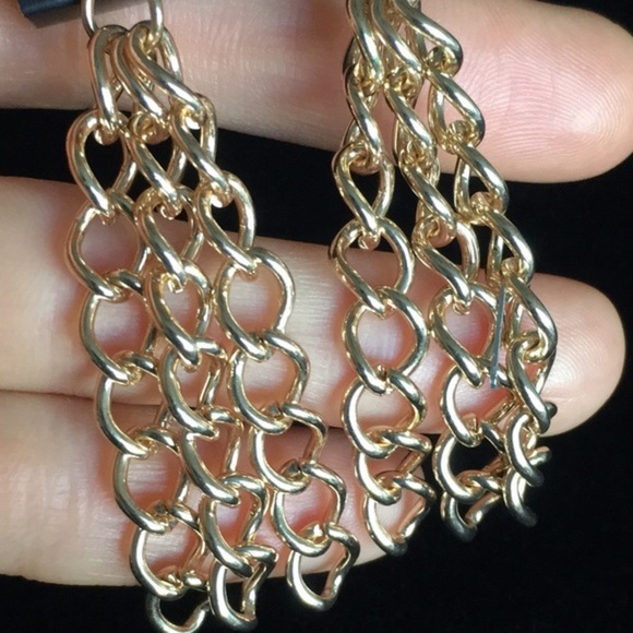 Buy 2 Get 1 Paparazzi Gold Tone Chain Link Dangle Earrings - Picture 4 of 7